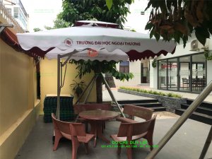 Dự Án Giao Lắp 120 Dù Che Ngoài Trời Cho Trường Đại Học Thủy Lợi Và Đại Học Ngoại Thương Tại TP.HCM